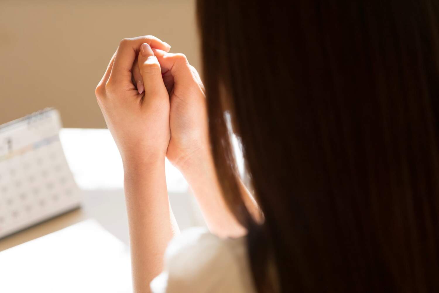 人工中絶が可能な期間はいつまでか考える女性