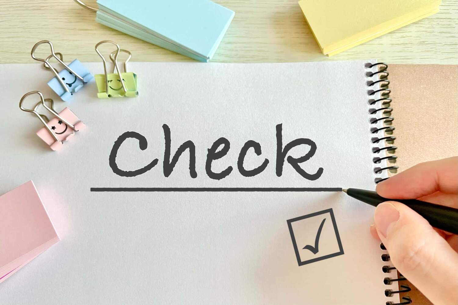 女性器やおりものの臭いのチェックについて説明するイメージ