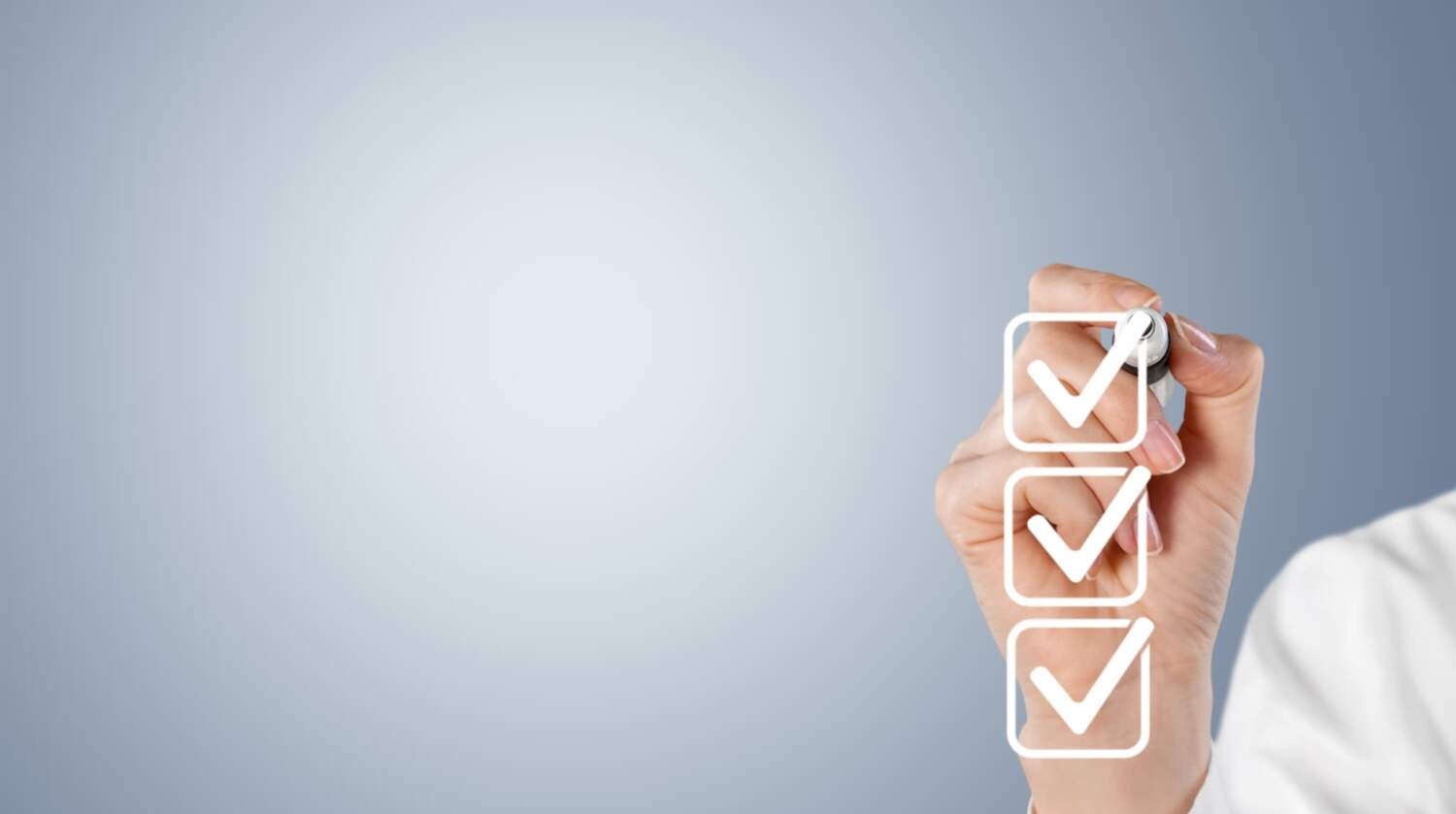 アフターピルの副作用が出やすい人の特徴を確認するイメージ