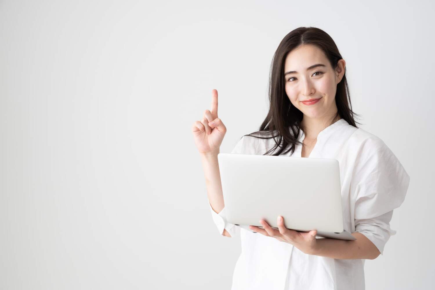 カンジダ症とほかの性病の違いを伝える女性