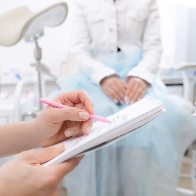 人工妊娠中絶のカウンセリングを受けている患者